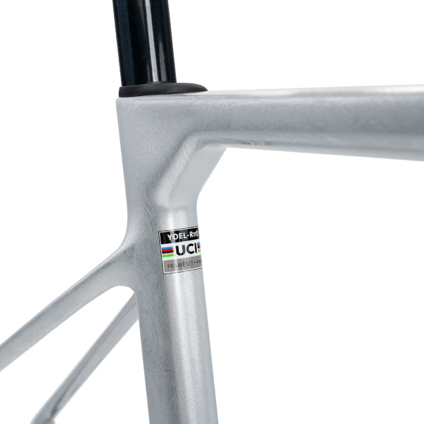 R11 Super Light Disc Brake Bike Rammekit